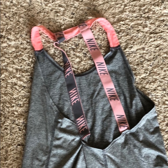 Nike Dri Fit XS Tank Top - Picture 2 of 3